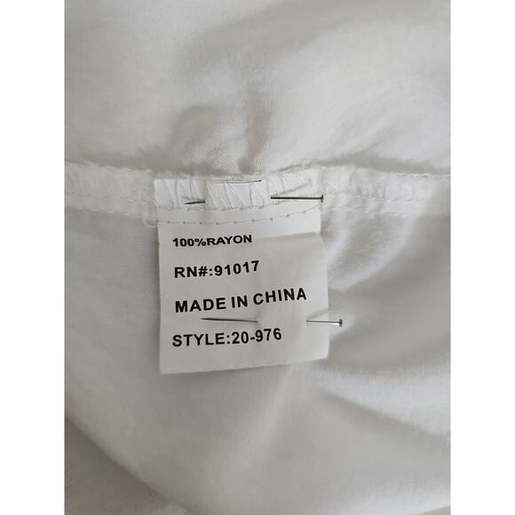 Solitaire ~Woman Size M~ White/Pink Top Sleeveless Embroidered Boho. - Picture 12 of 13